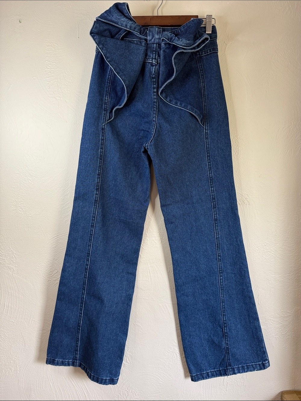 High Waisted Wide Leg Bow Jeans Size S